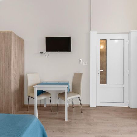 Villa Hope Apartments Poreč Extérieur photo