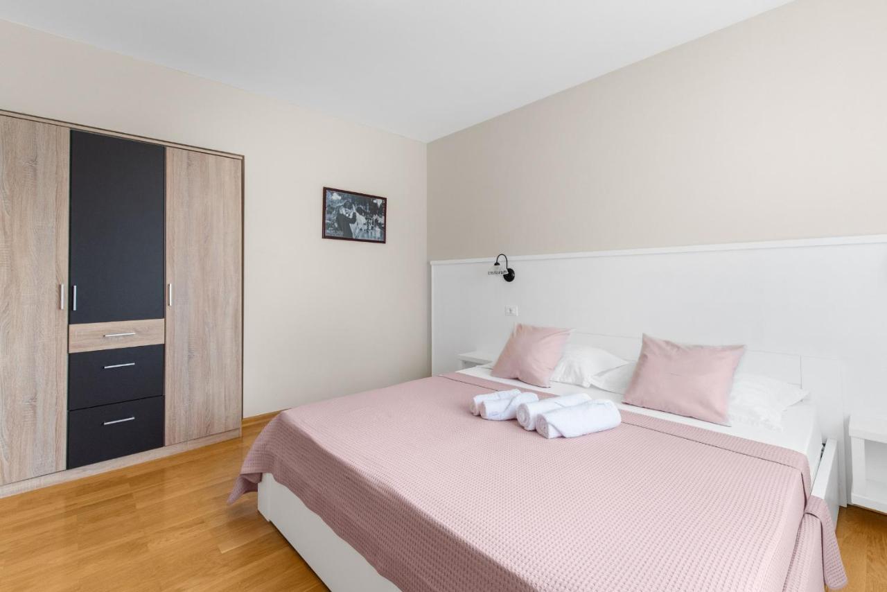 Villa Hope Apartments Poreč Extérieur photo
